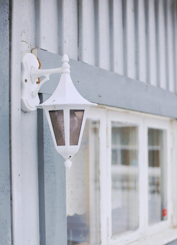 Applique murale blanche : élégance et lumière pour votre déco